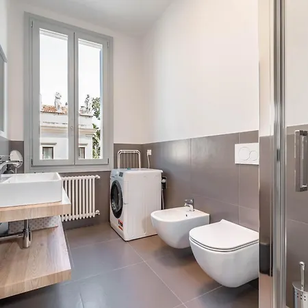 Italstay - Belzoni New Flat - Private Parking Apartment
