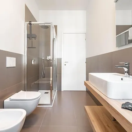 Italstay - Belzoni New Flat - Private Parking *